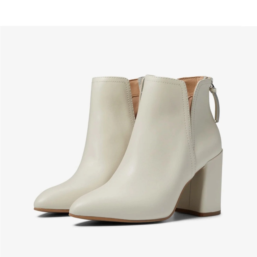 Steve Madden Thrived Leather Ankle Boot. Size 9. Excellent Condition.